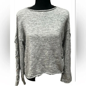 Gray hm crew neck